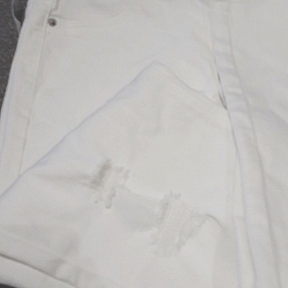 NWT women's old navy white skinny jeans - Picture 4 of 5